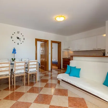 Mit Terrasse Und Meerblick By Interhome Dramalj