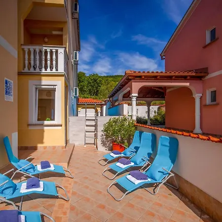 Mit Terrasse Und Meerblick By Interhome Dramalj