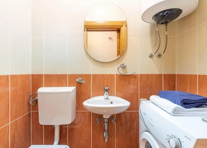 Apartamento Mit Terrasse Und Meerblick By Interhome