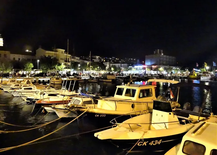 Mit Terrasse Und Meerblick By Interhome Apartamento Dramalj