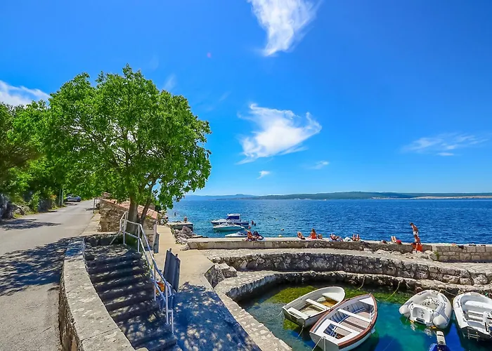Mit Terrasse Und Meerblick By Interhome